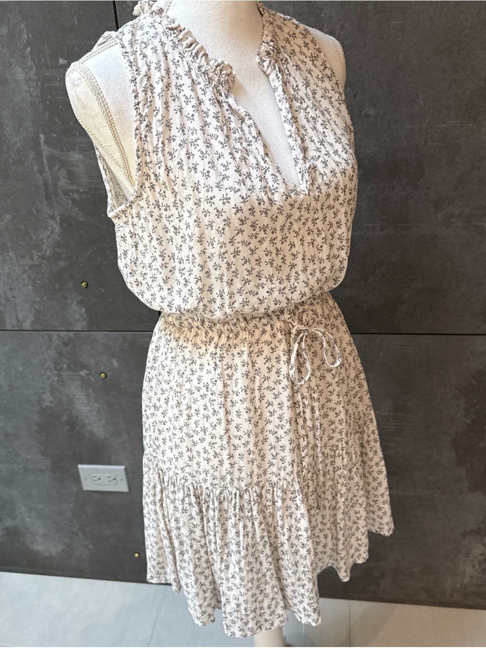Rails Albany Printed Drawstring Waist Dress size S - Picture 10 of 15
